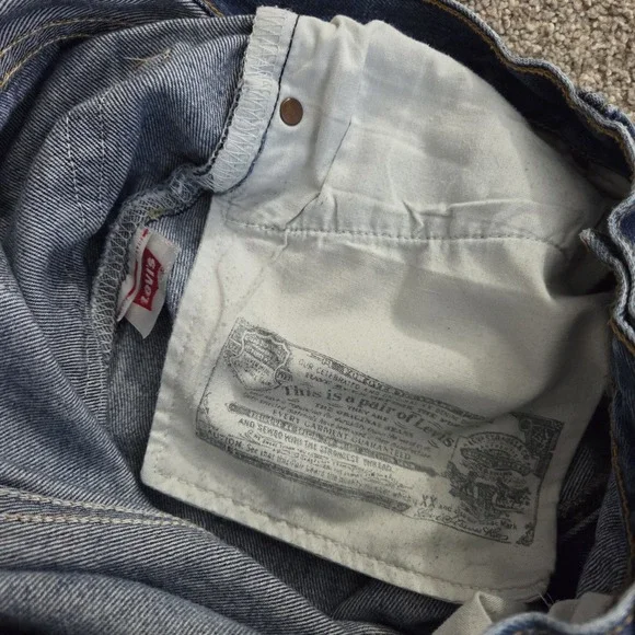 Levis 501 Jeans Mens 36x38 Blue Denim Straight Leg Button Fly Distressed Stained - Picture 16 of 16